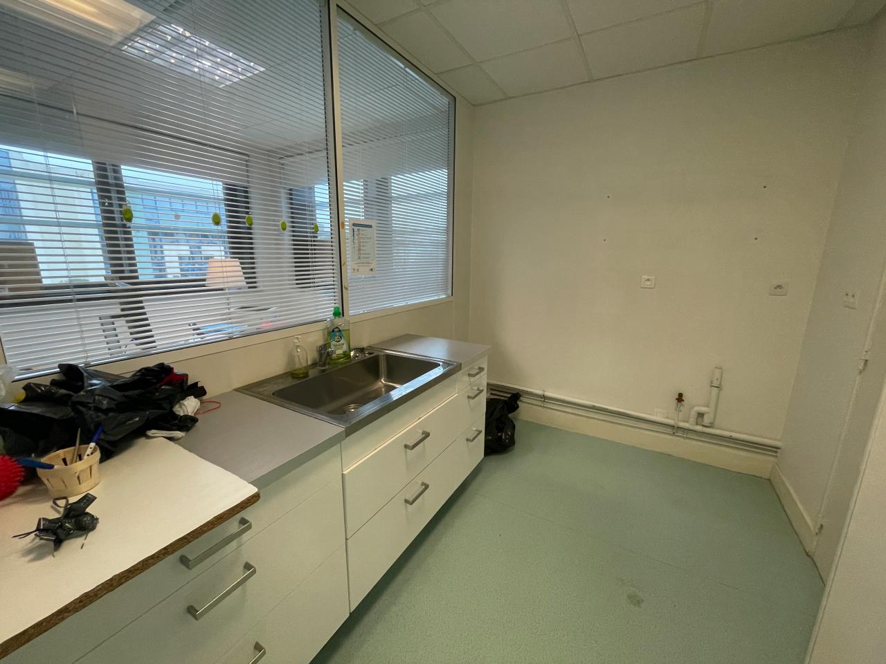 Bureau Saint-Grégoire 105m² Vente bureau Saint-Grégoire Ille-et-Vilaine OVBUR2427625 6